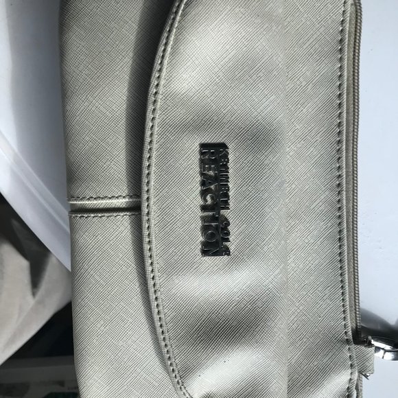 Kennith Cole Reaction Purse - Picture 1 of 2